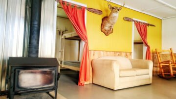 Intérieur, Interior